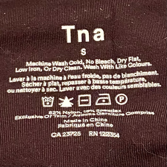 Aritzia TNA Stride Legging - Picture 4 of 5